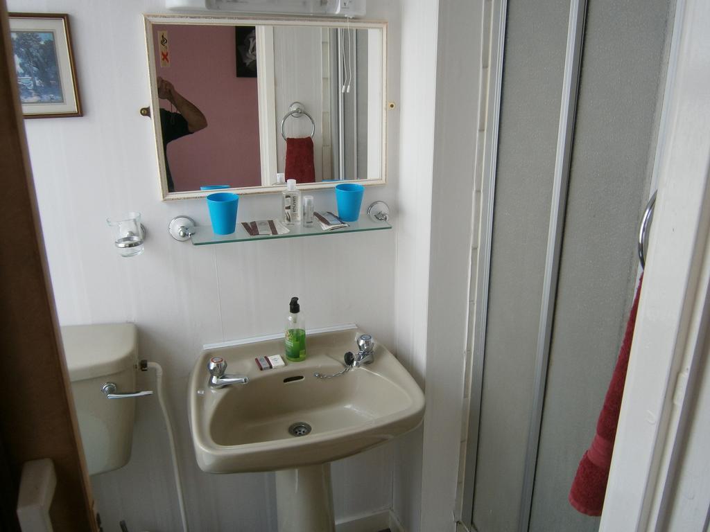 Guesthouse The Royale Hotel Blackpool Szoba fotó